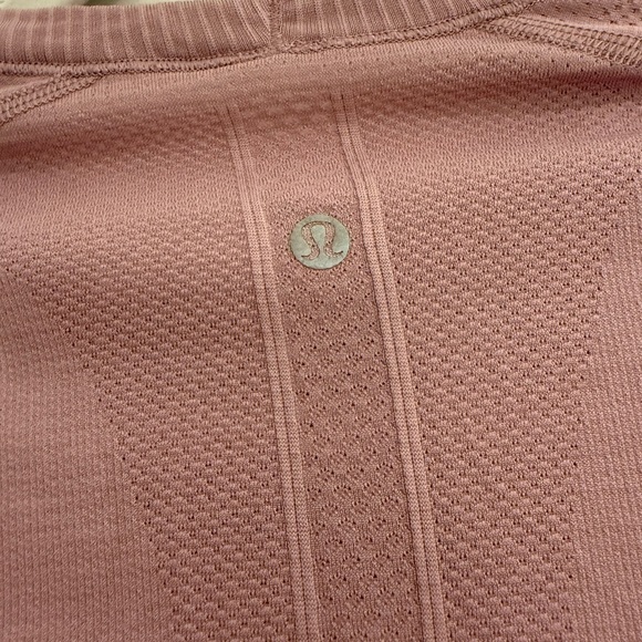 Lululemon Swiftly Tech Long Sleeve - Picture 3 of 3